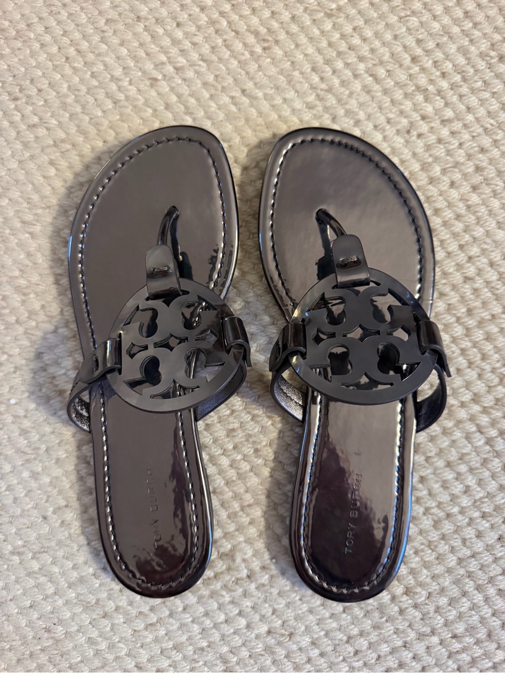 Women’s 7.5 Tory Burch Sandals